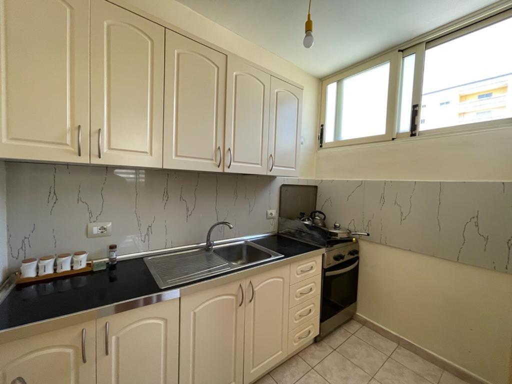 Lisus Apartment วญอเรอ ภายนอก รูปภาพ